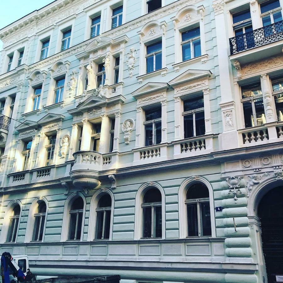 Centre Armani Prag