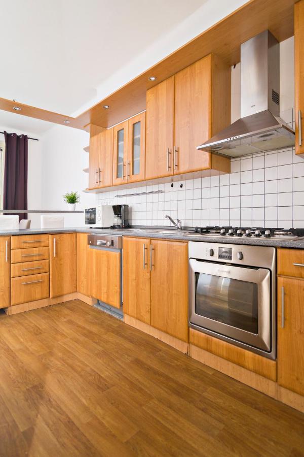 Lägenhet With 2 Bathrooms