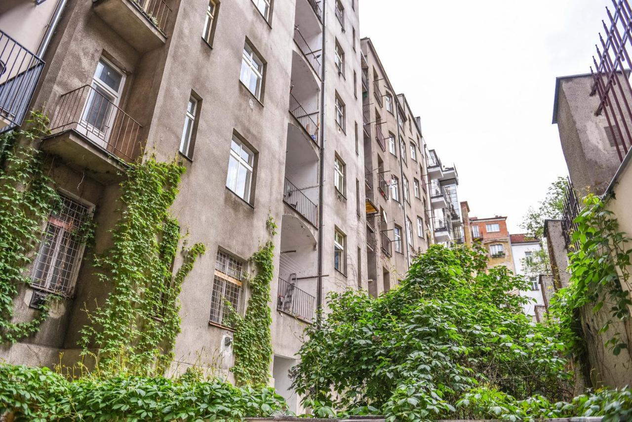 Quiet In The Center With Own Terrace Praha