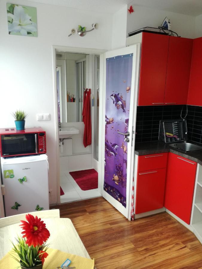 Apartmán Love Studio By The Metro *