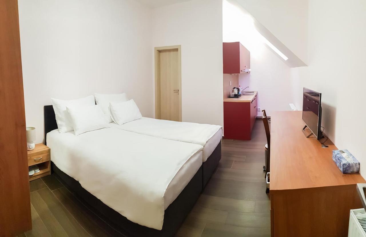 De Luna Pensionat 3*