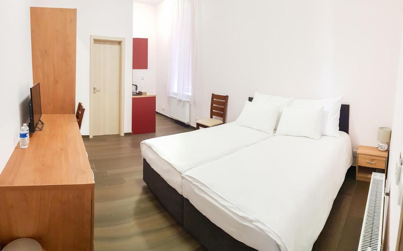 De Luna Pensionat 3*
