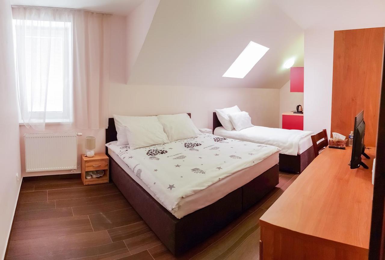 De Luna Pensionat 3*