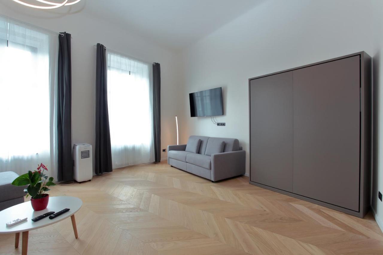 Apartment The House - Mezibranska Prague