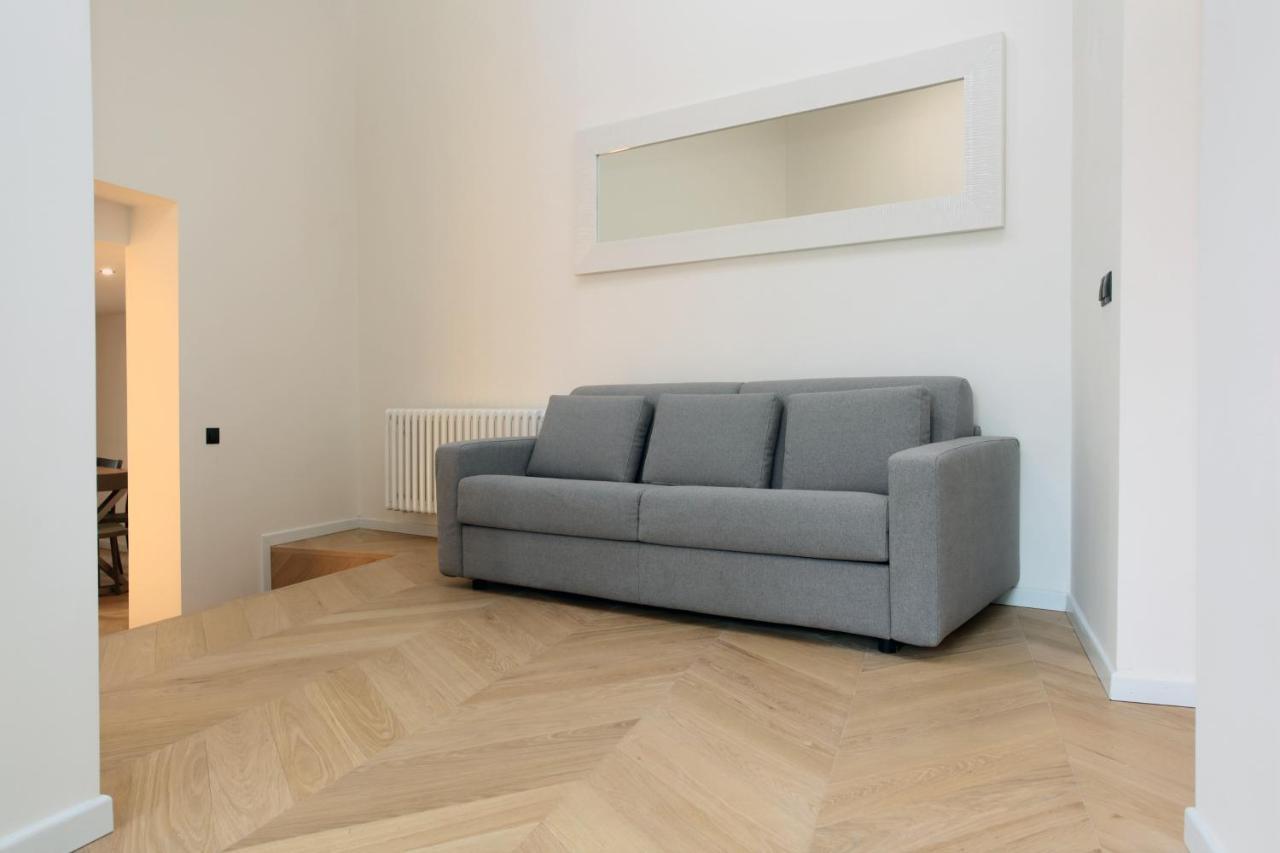 Apartment The House - Mezibranska Prague
