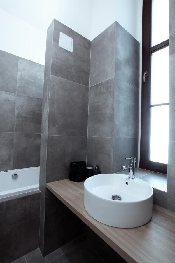 The House - Mezibranska Apartment