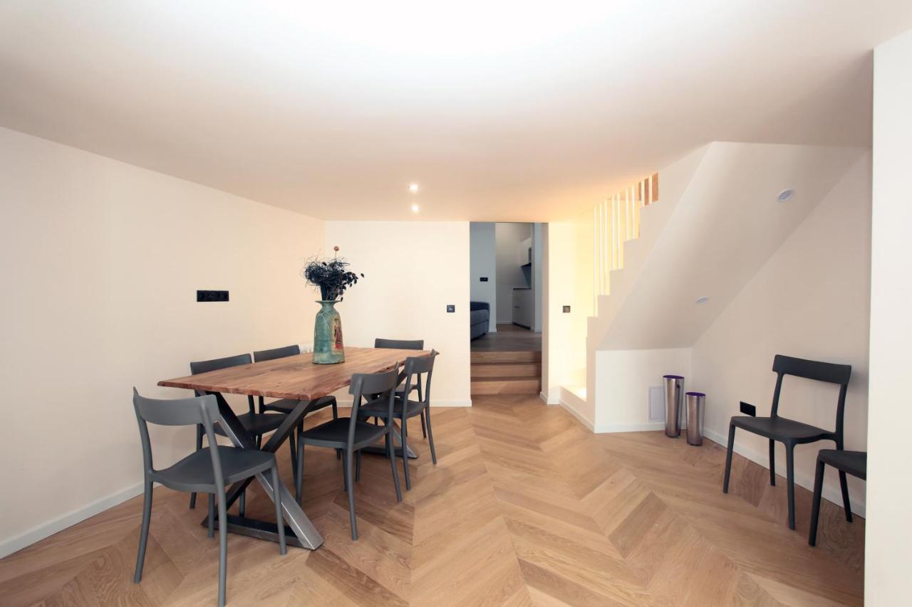 Apartment The House - Mezibranska *
