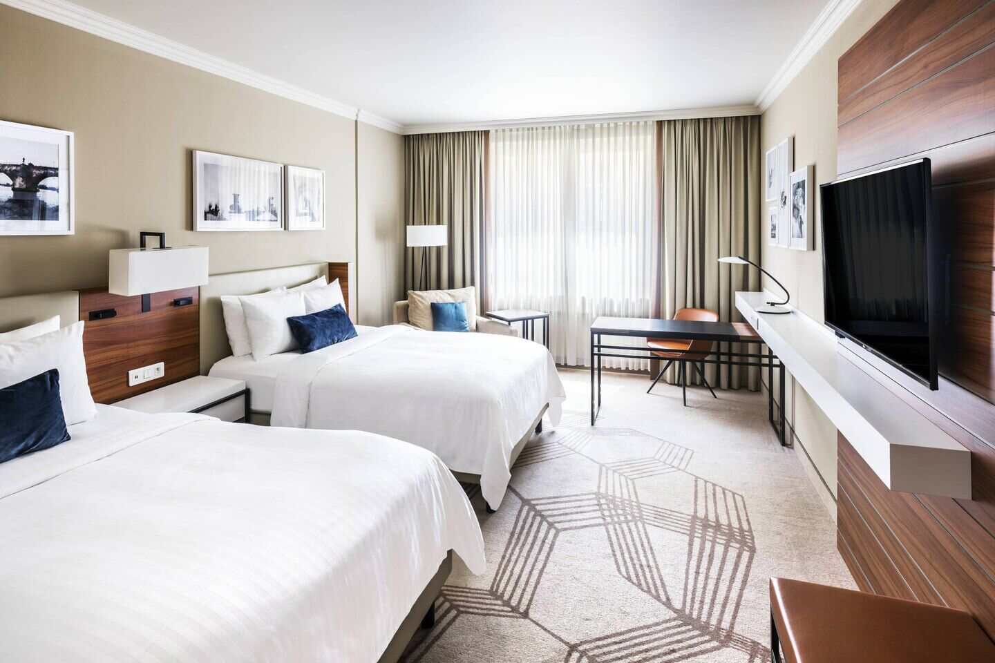Marriott Hotel 5*