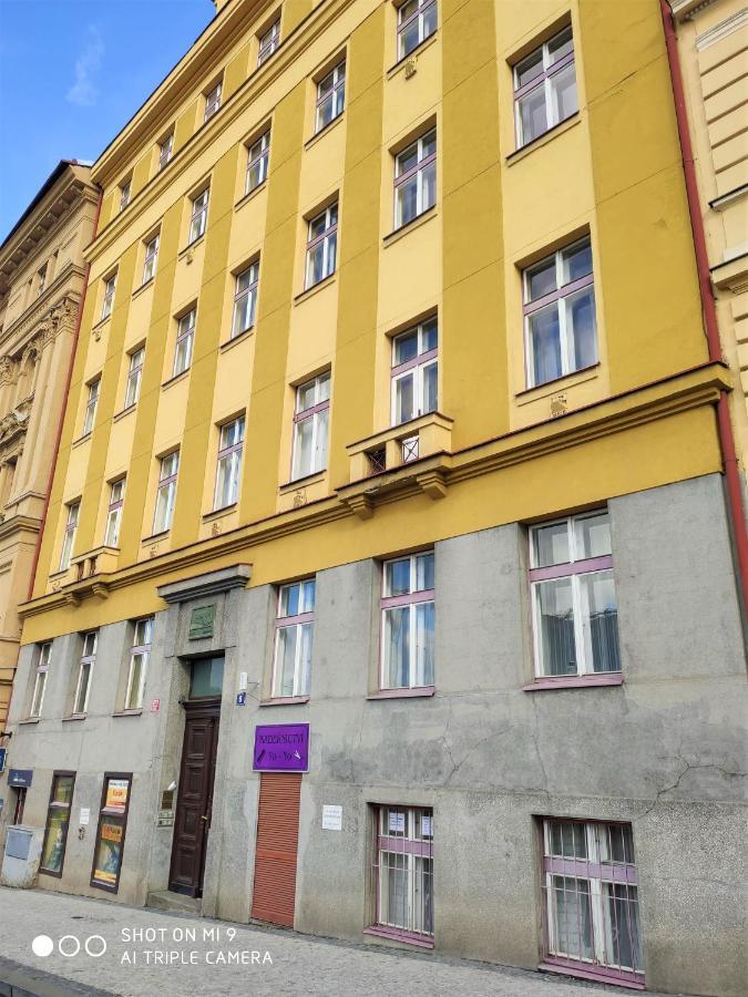 Apartment 3bdr Center Ruterra