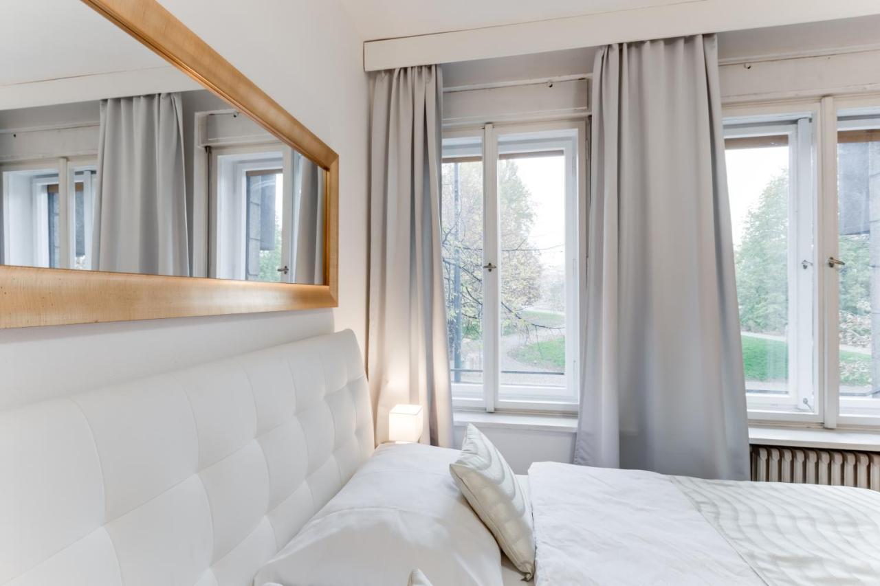Apartment Exclusive Riverside In The Heart Of Prague