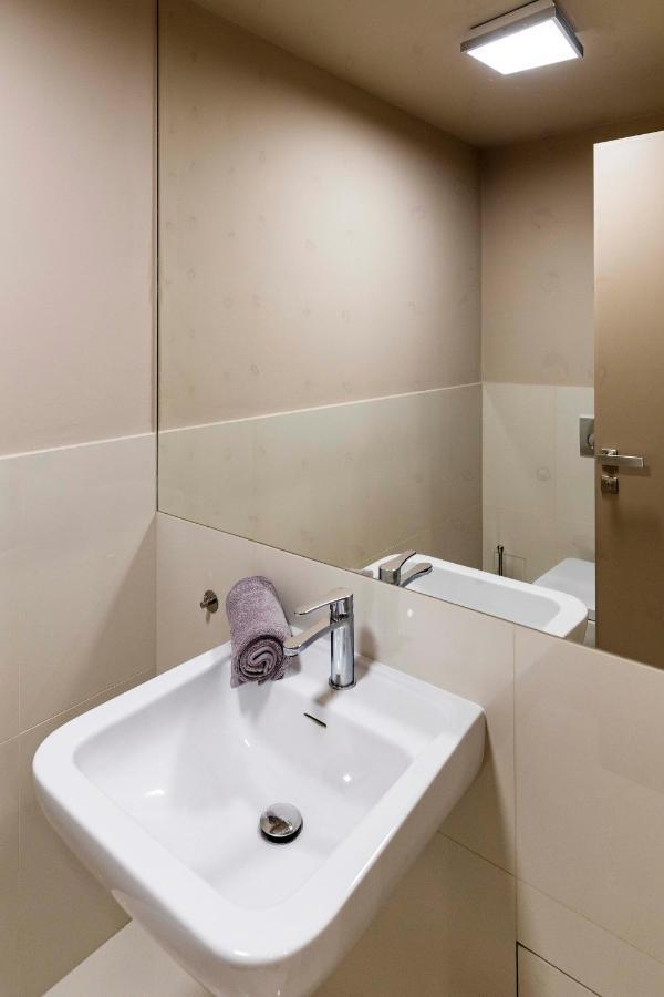 New Luxury Apt With Ac&parking In The Center Of Apartmán Praha