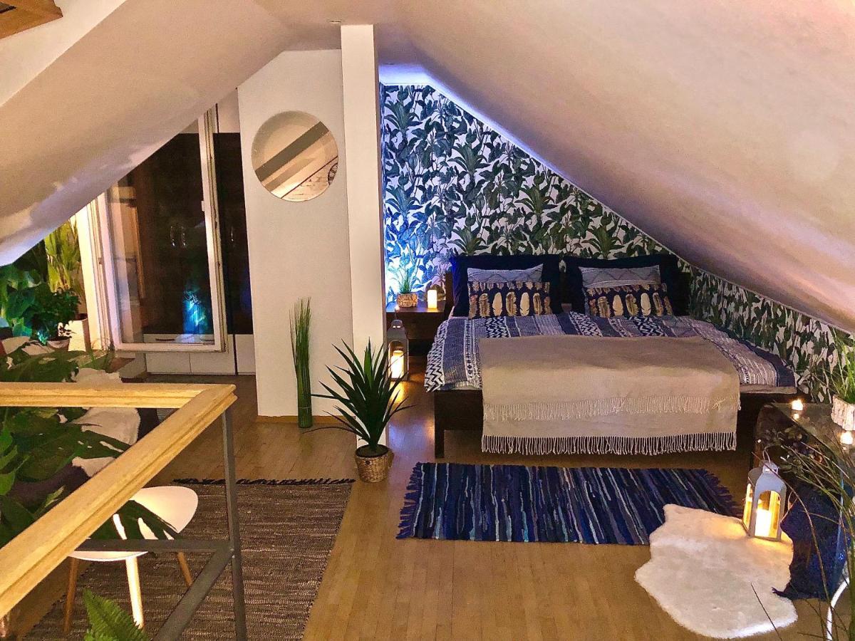 Apartment Duplex With Quite Terrace On Wenceslas Sq. *