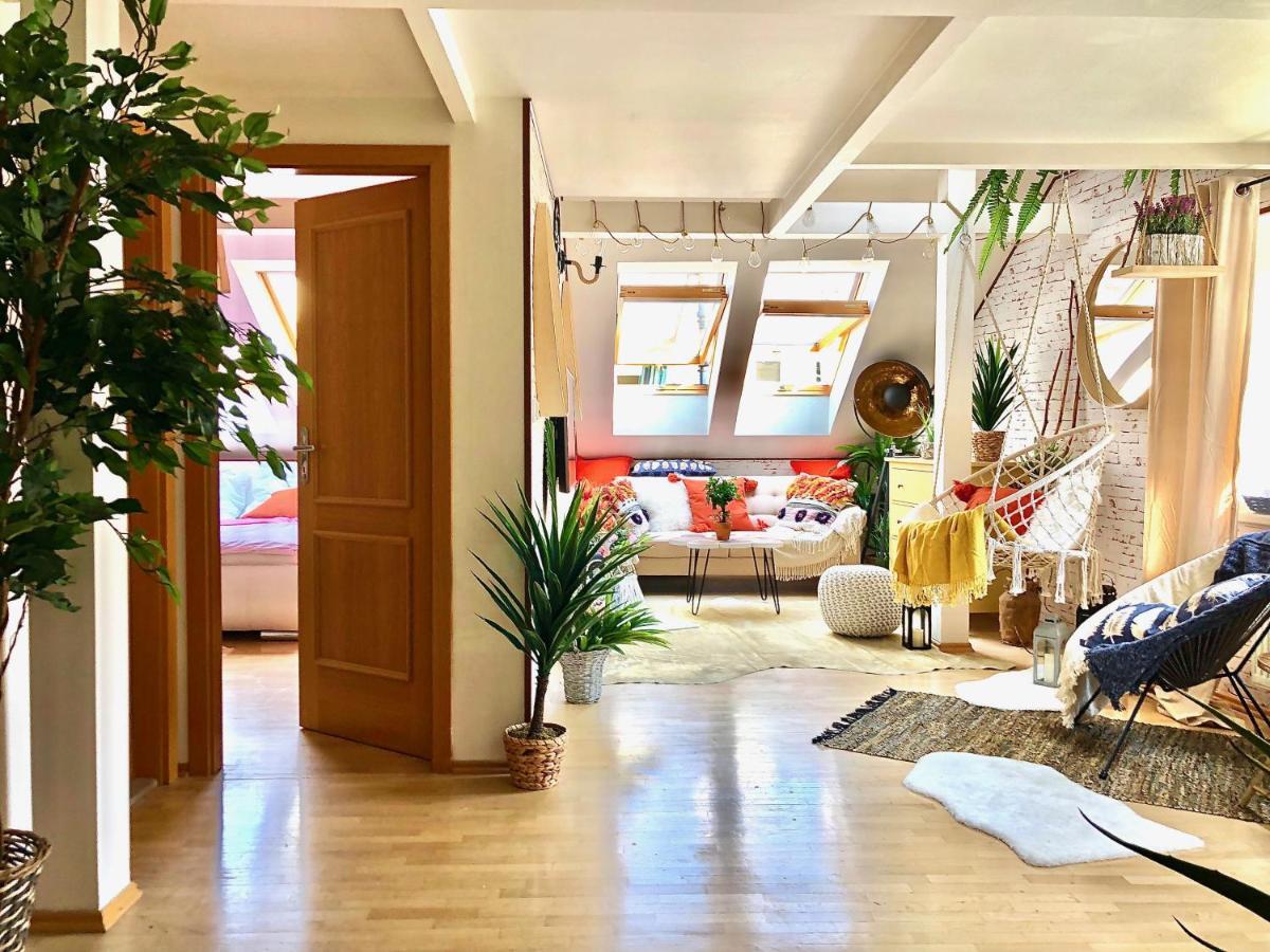 Apartment Duplex With Quite Terrace On Wenceslas Sq.