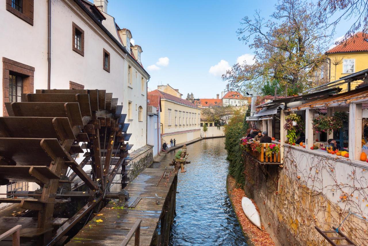 Unique Experience - Charles Bridge Apartment Prague