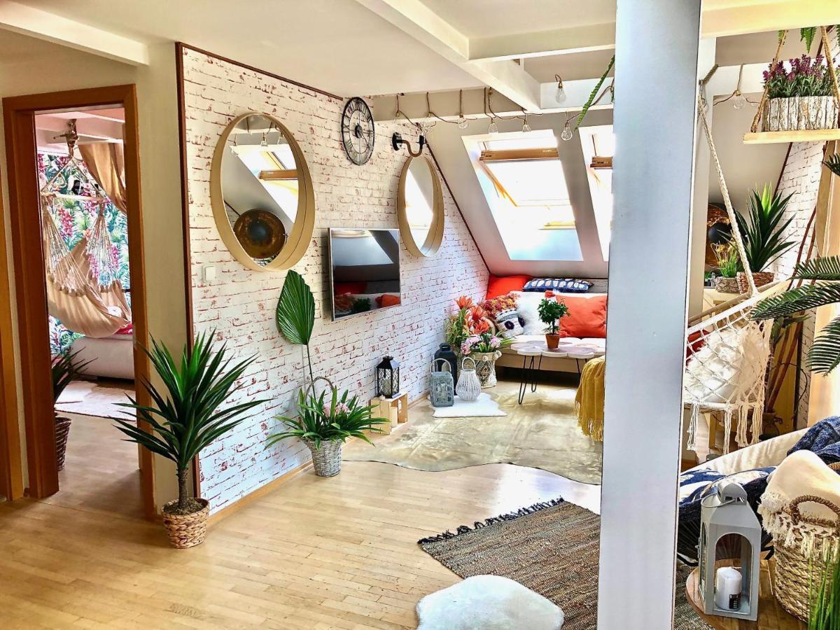 Duplex With Quite Terrace On Wenceslas Sq. Apartment