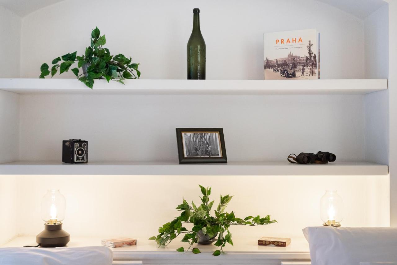 Unique Experience - Charles Bridge Apartment *