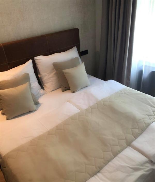 Chevron Hotell