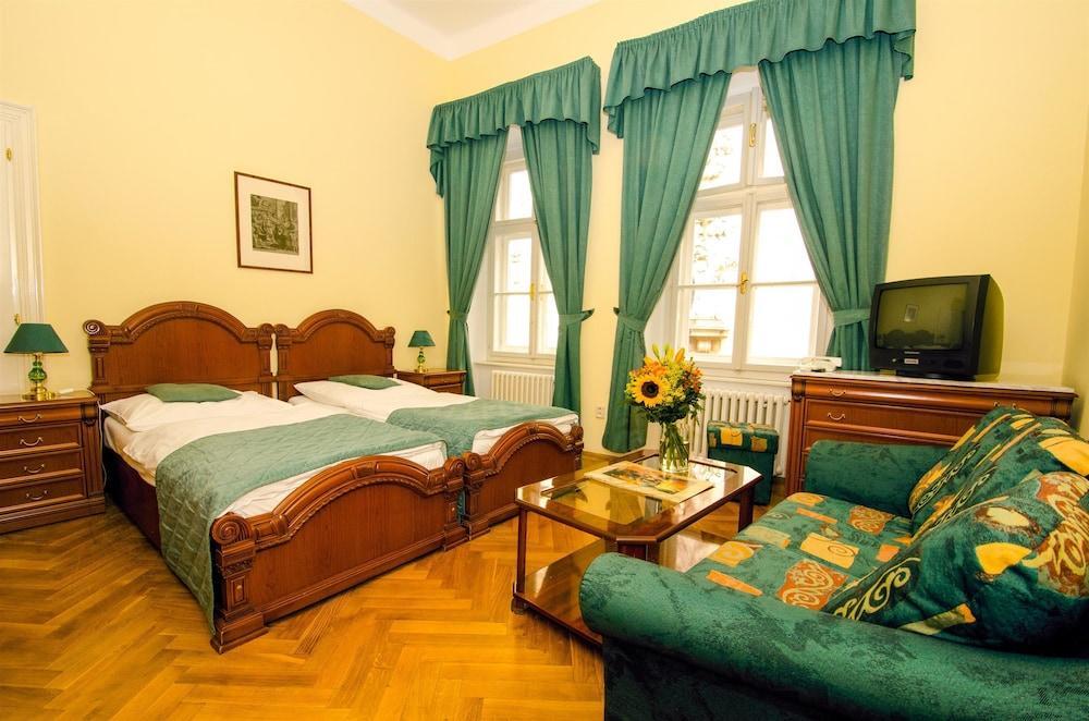 Josephine Old Town Square - Czech Leading Hotel 4*