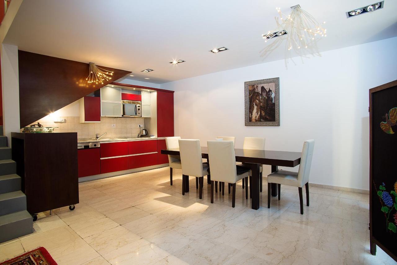 Bohemia Plaza 4*