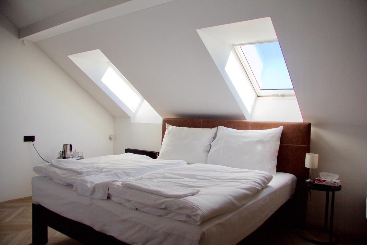 Chevron Hotell Prag
