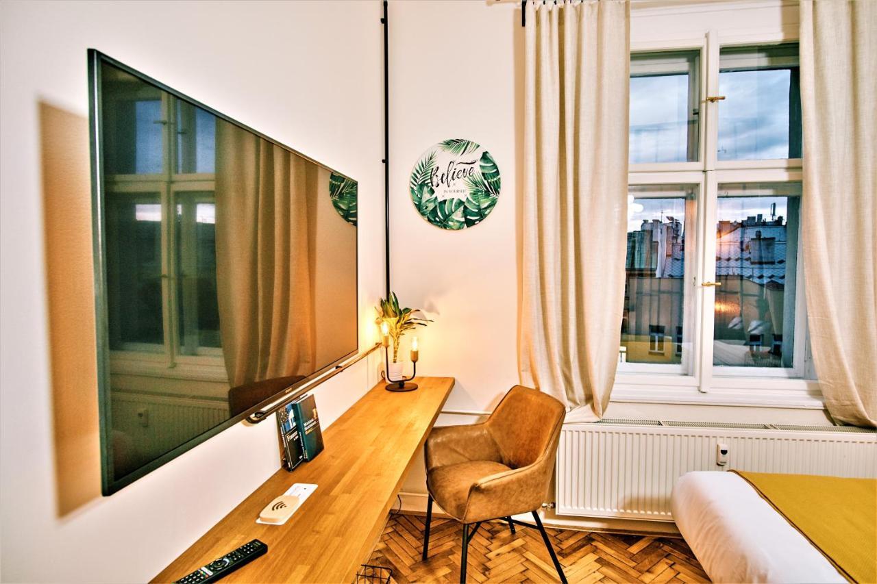 Camo Boutique * Prag