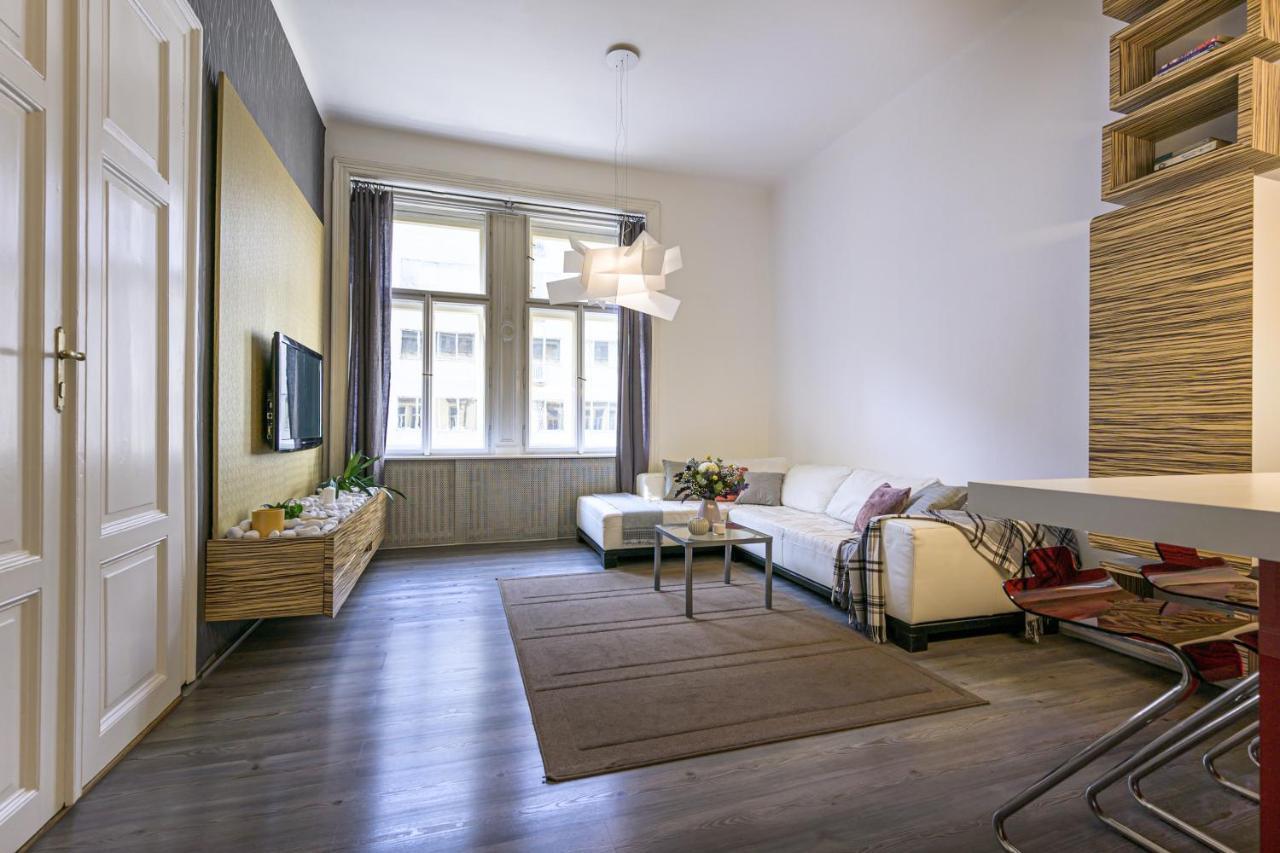 Wishlist Residences - Karlin Free Parking Lägenhet
