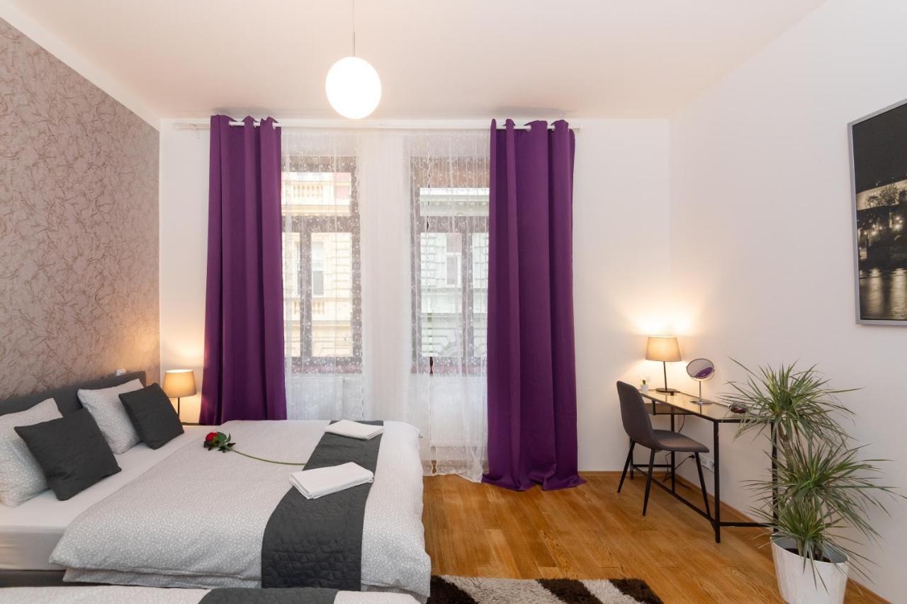 Luxury In The Center Of *
