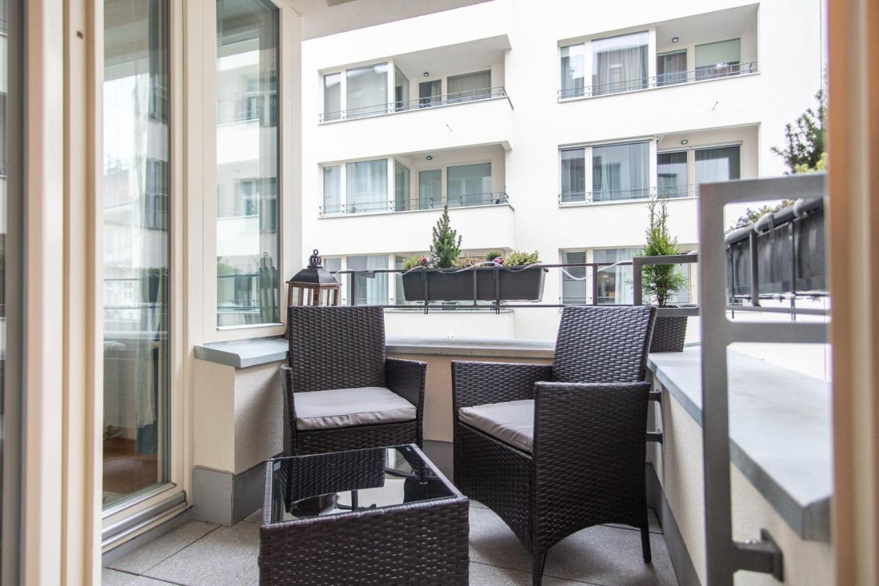 Apartment With Balcony Prag