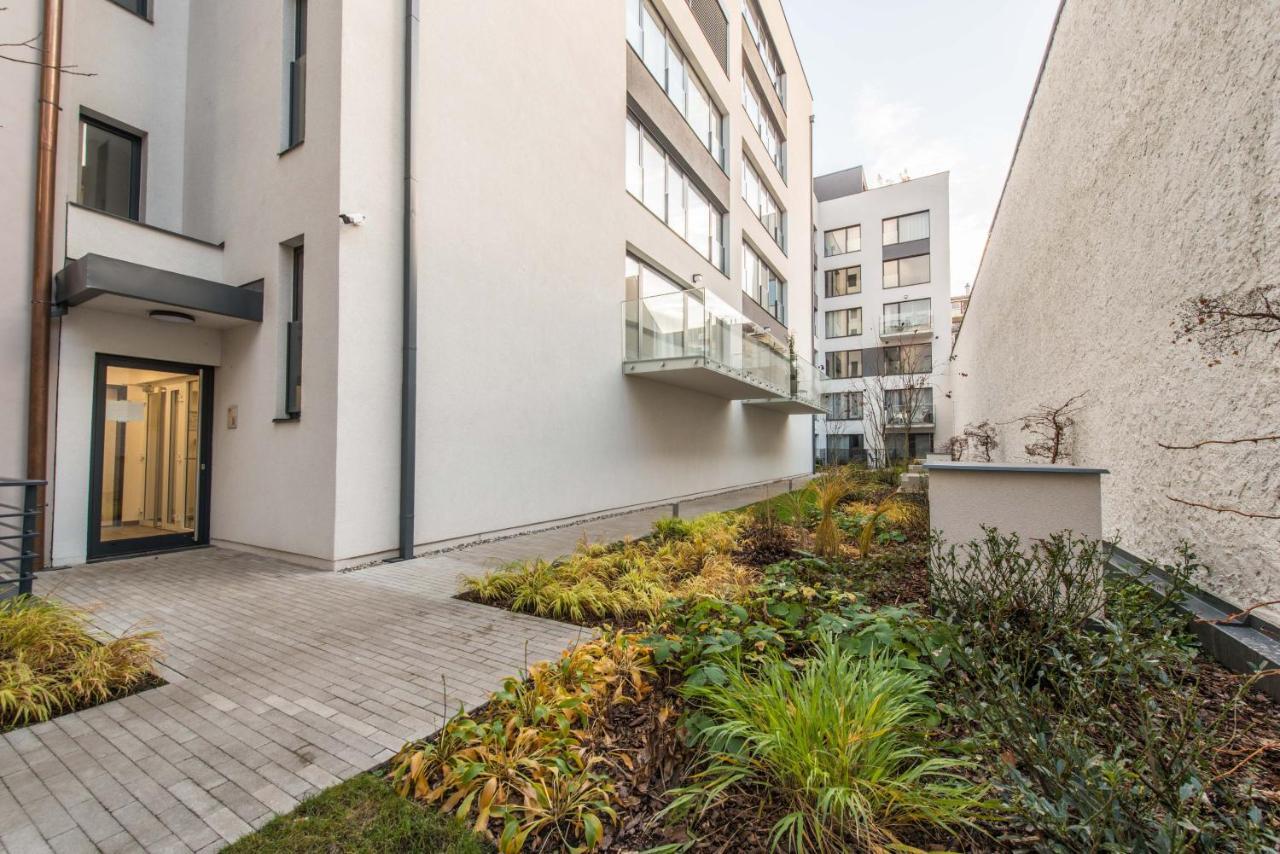 Quiet & New Near Center With Garage Apartmán Praha