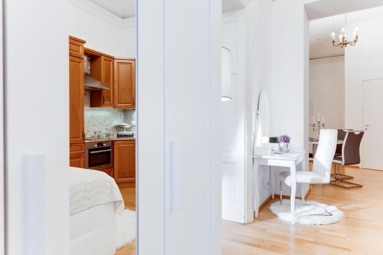 Wenceslas Square Royal Apartment