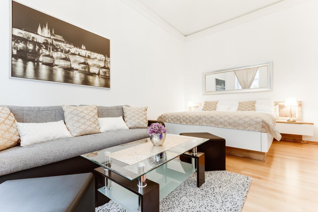 Wenceslas Square Royal Apartment Prag