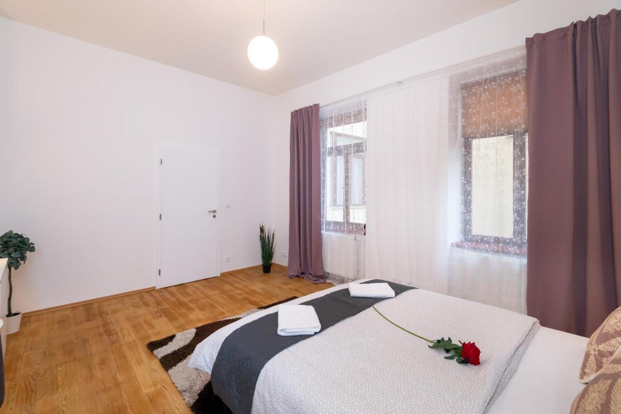 Luxury In The Center Of Prag