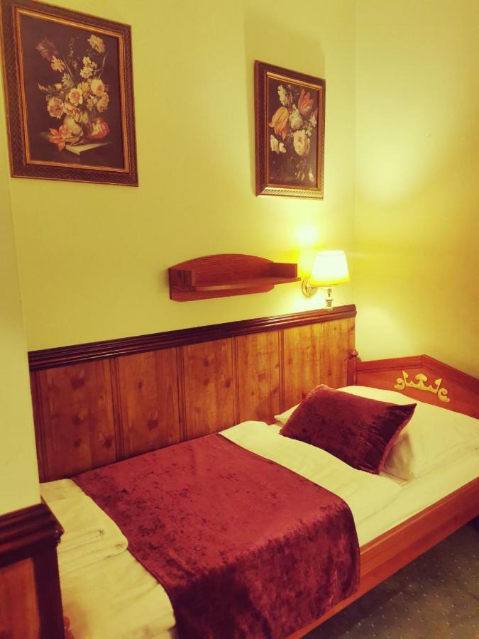 River Star Hotel