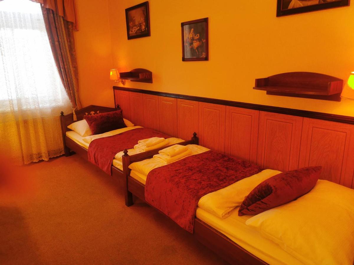 River Star Hotel