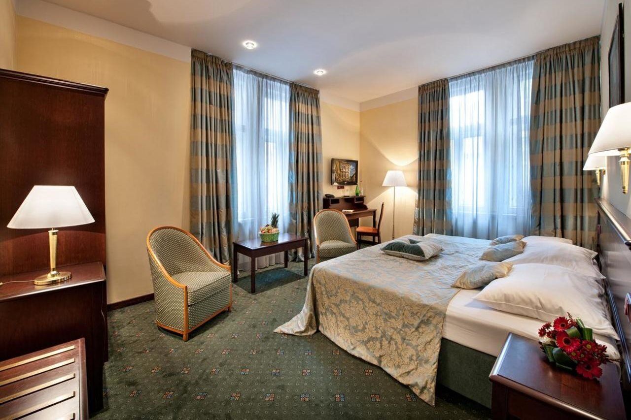 Ea Downtown Hotel