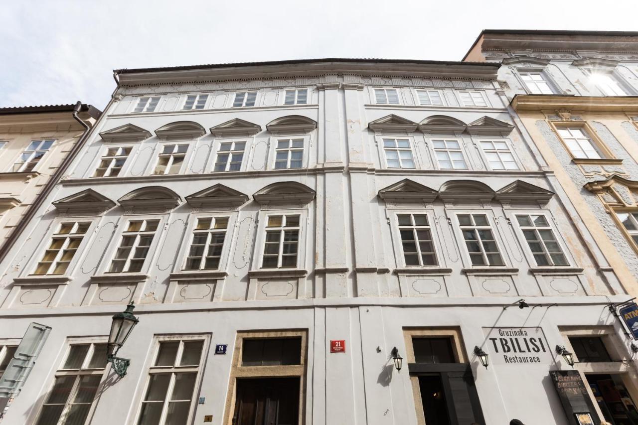 Apartment Charles Bridge Royal - Castle District Prag