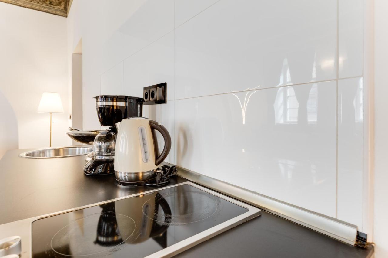 Charles Bridge Royal - Castle District Apartment *