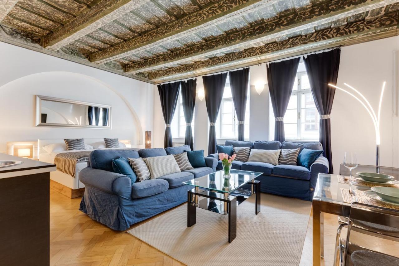 Charles Bridge Royal - Castle District Apartment *