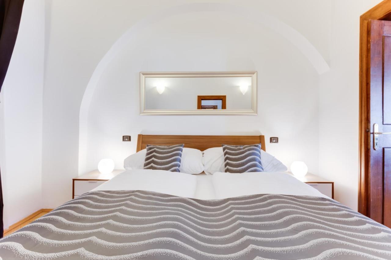 Apartment Charles Bridge Royal - Castle District
