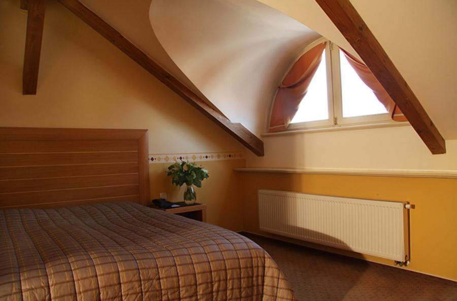 Hotel Caruso Old Town 4*