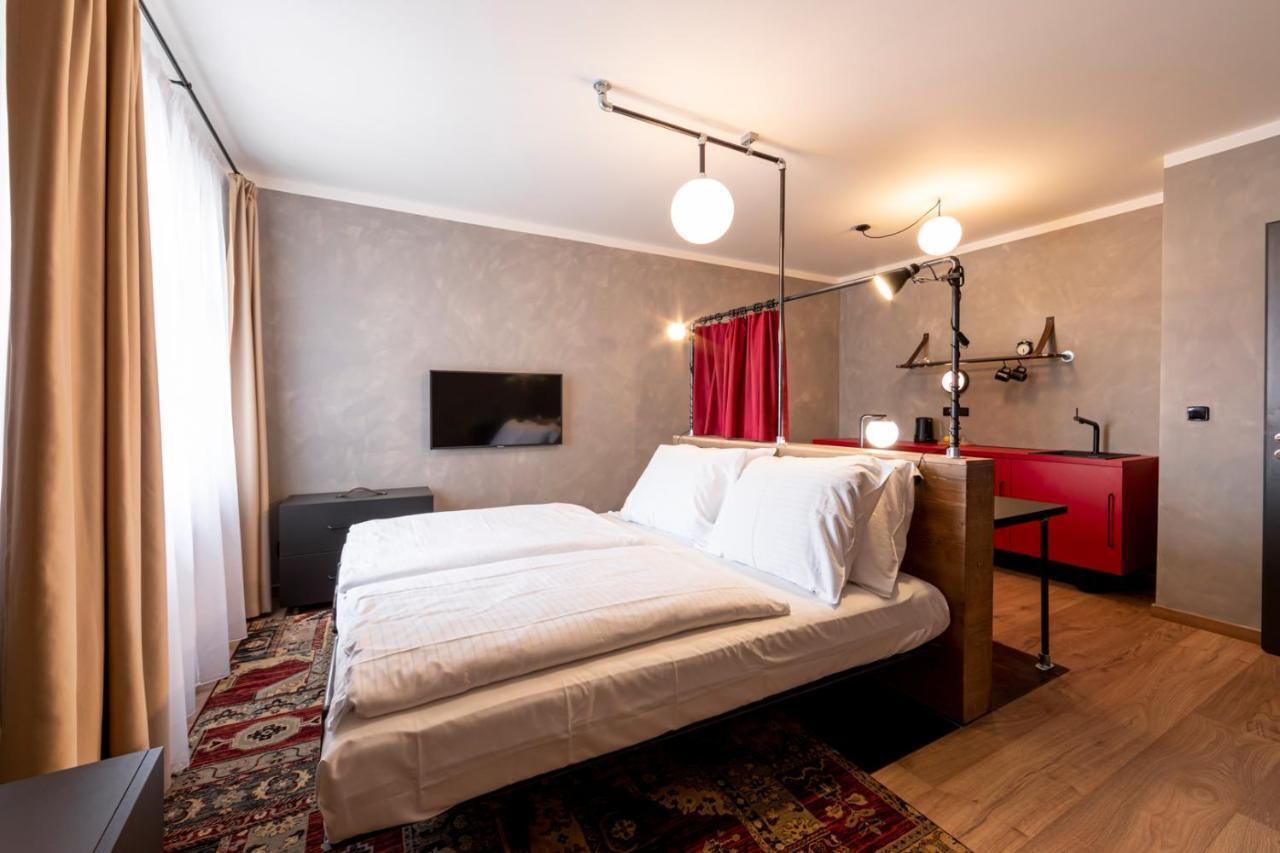 Miss Sophie's Downtown Hotel