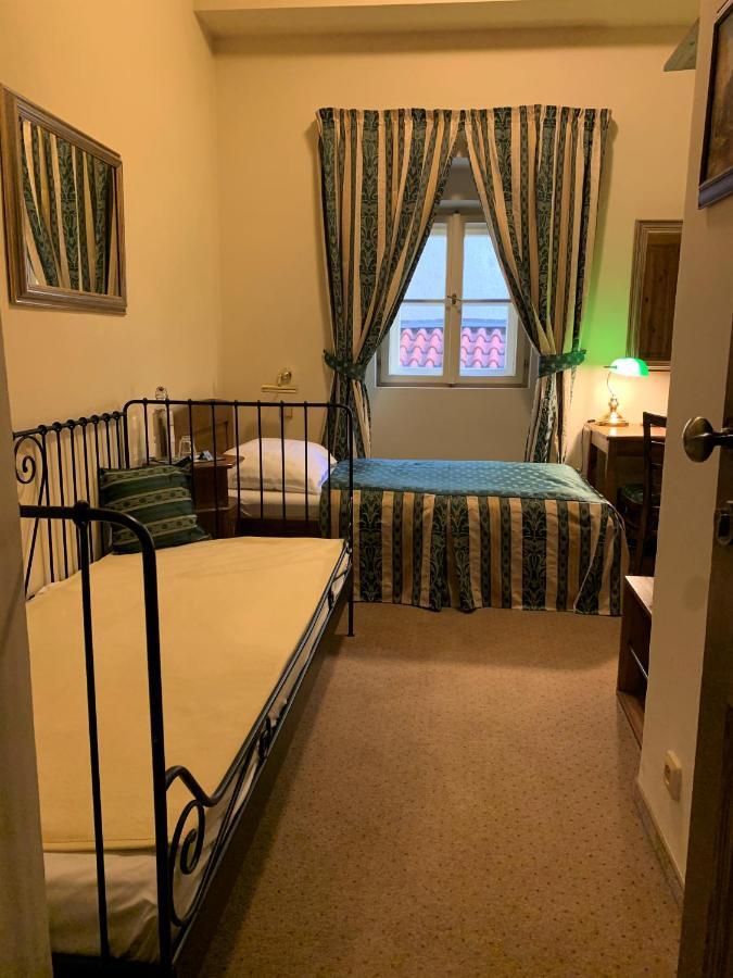 U Schnellu Hotell