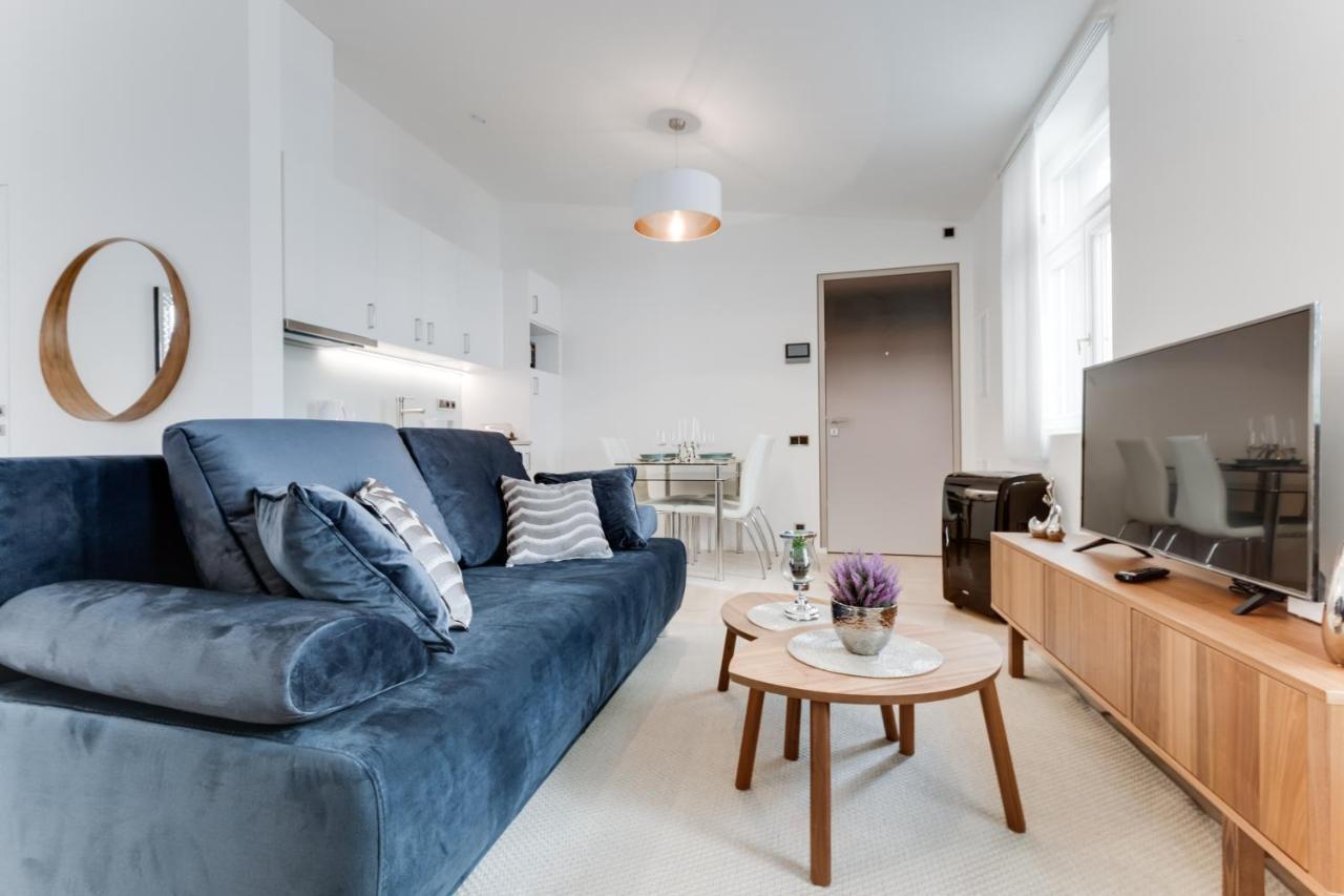 Apartment Royal In The Heart Of
