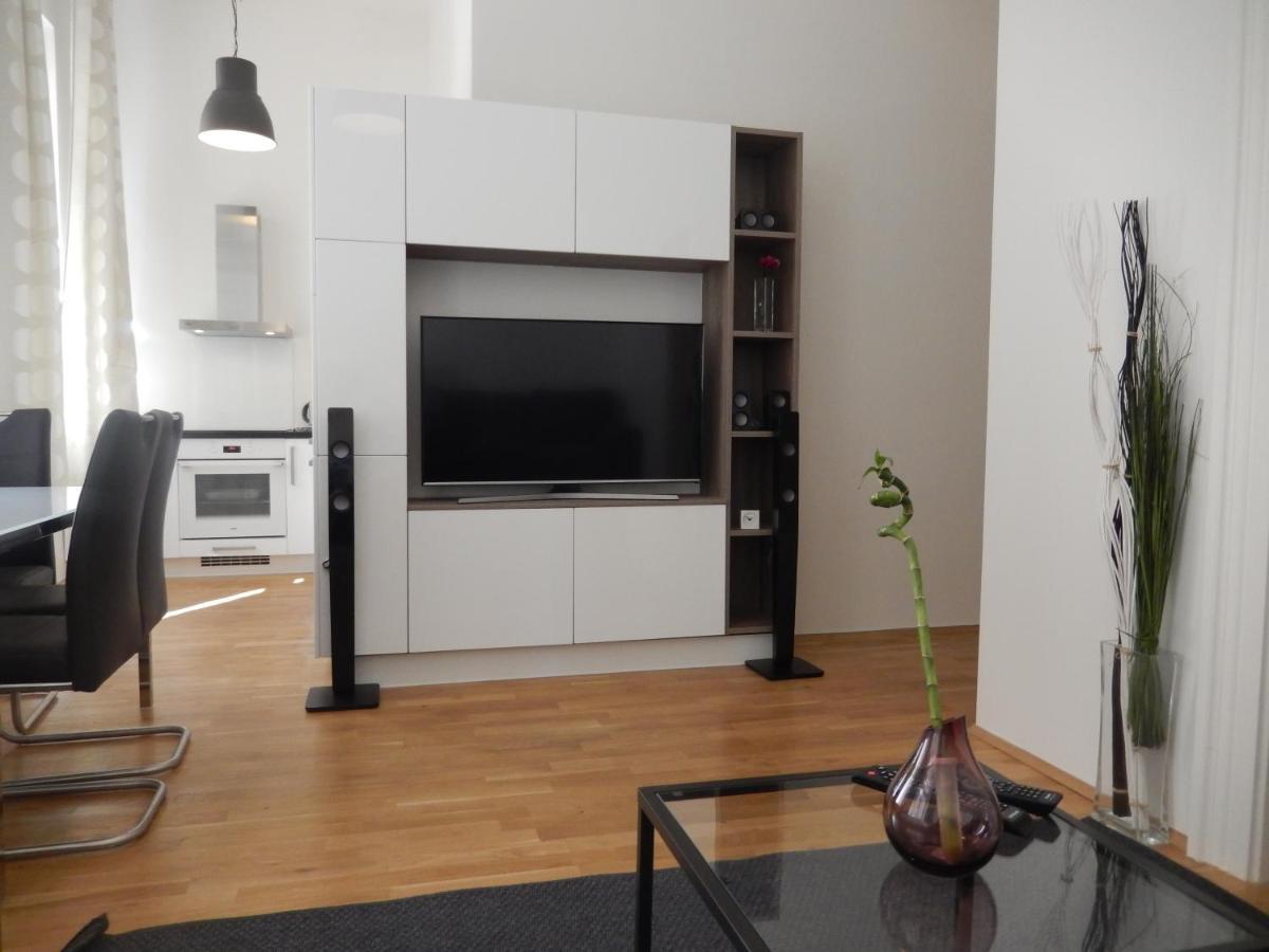 Apartment Wenceslas Square By Otsa