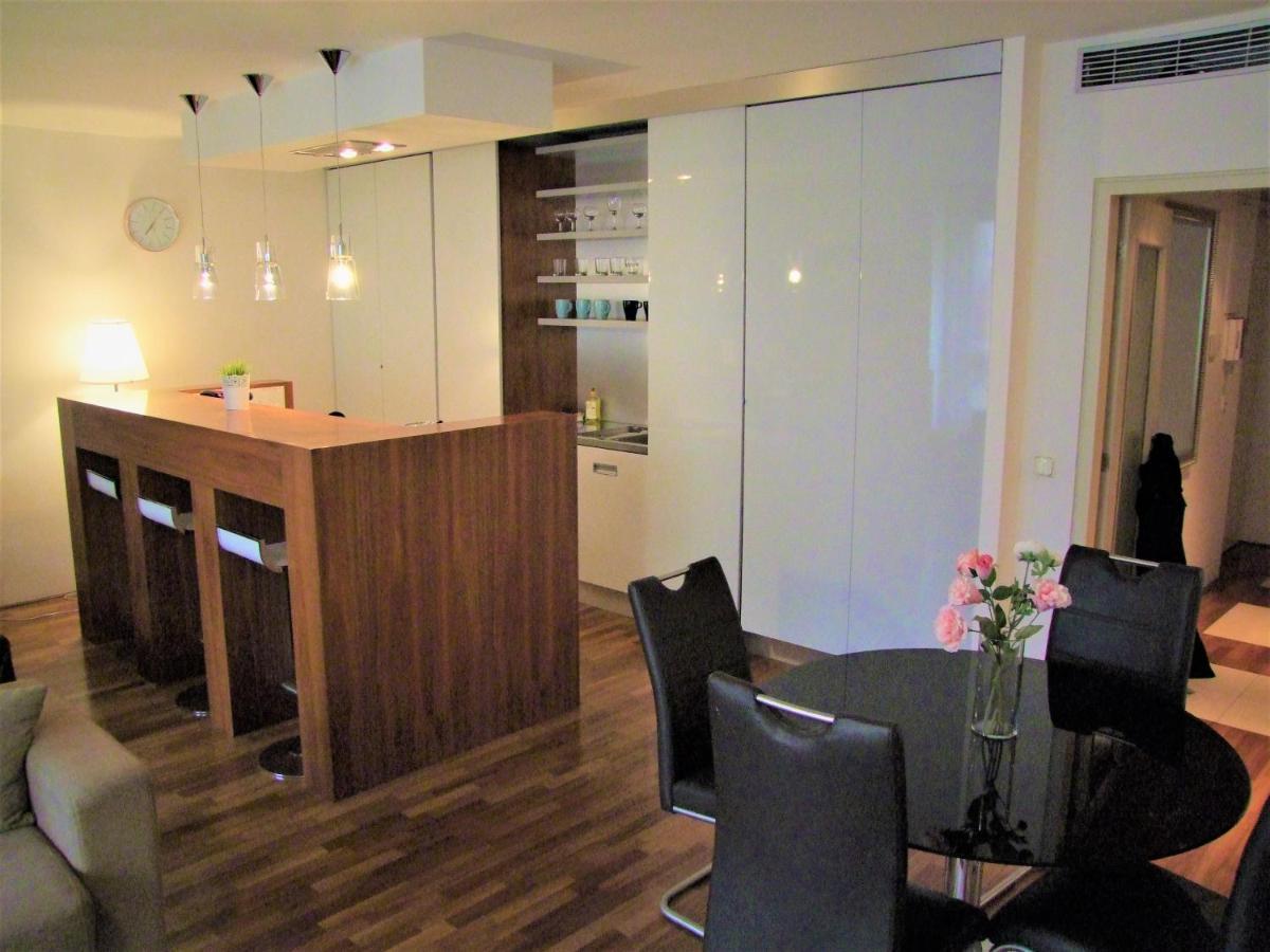 Apartment Wenceslas Square By Otsa Prague