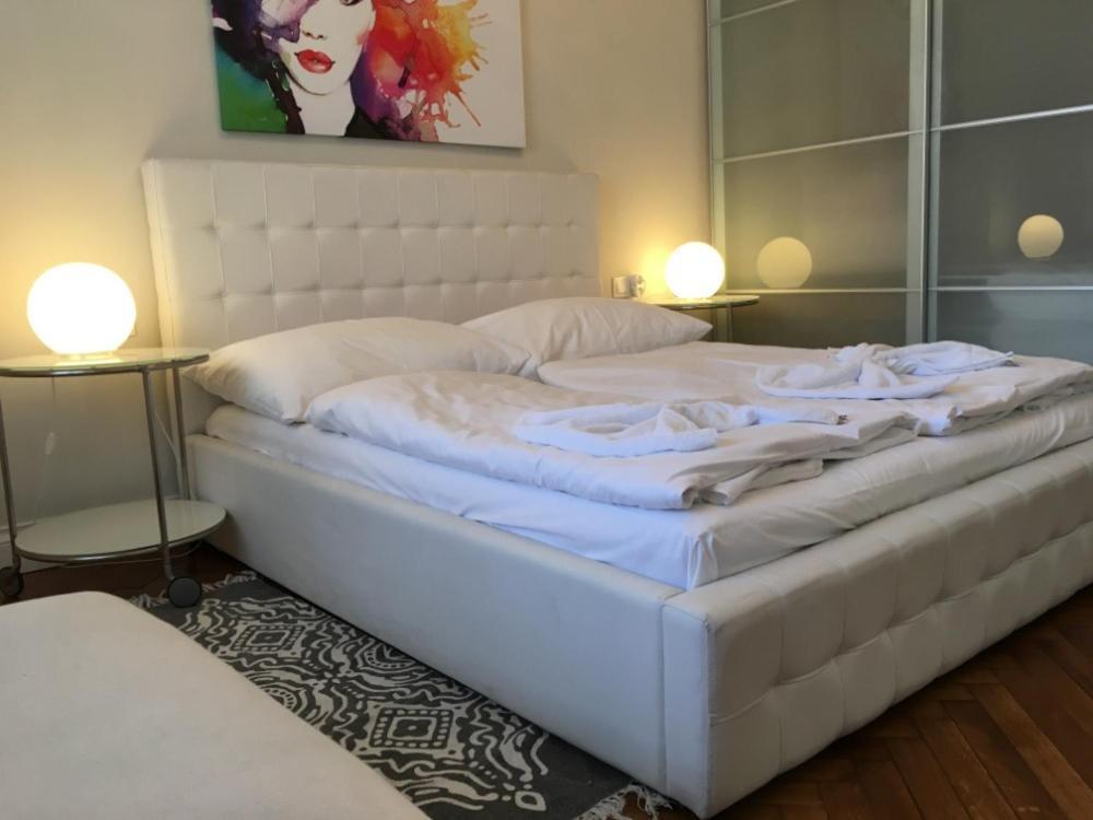 Apartment Wenceslas Square By Otsa Prague