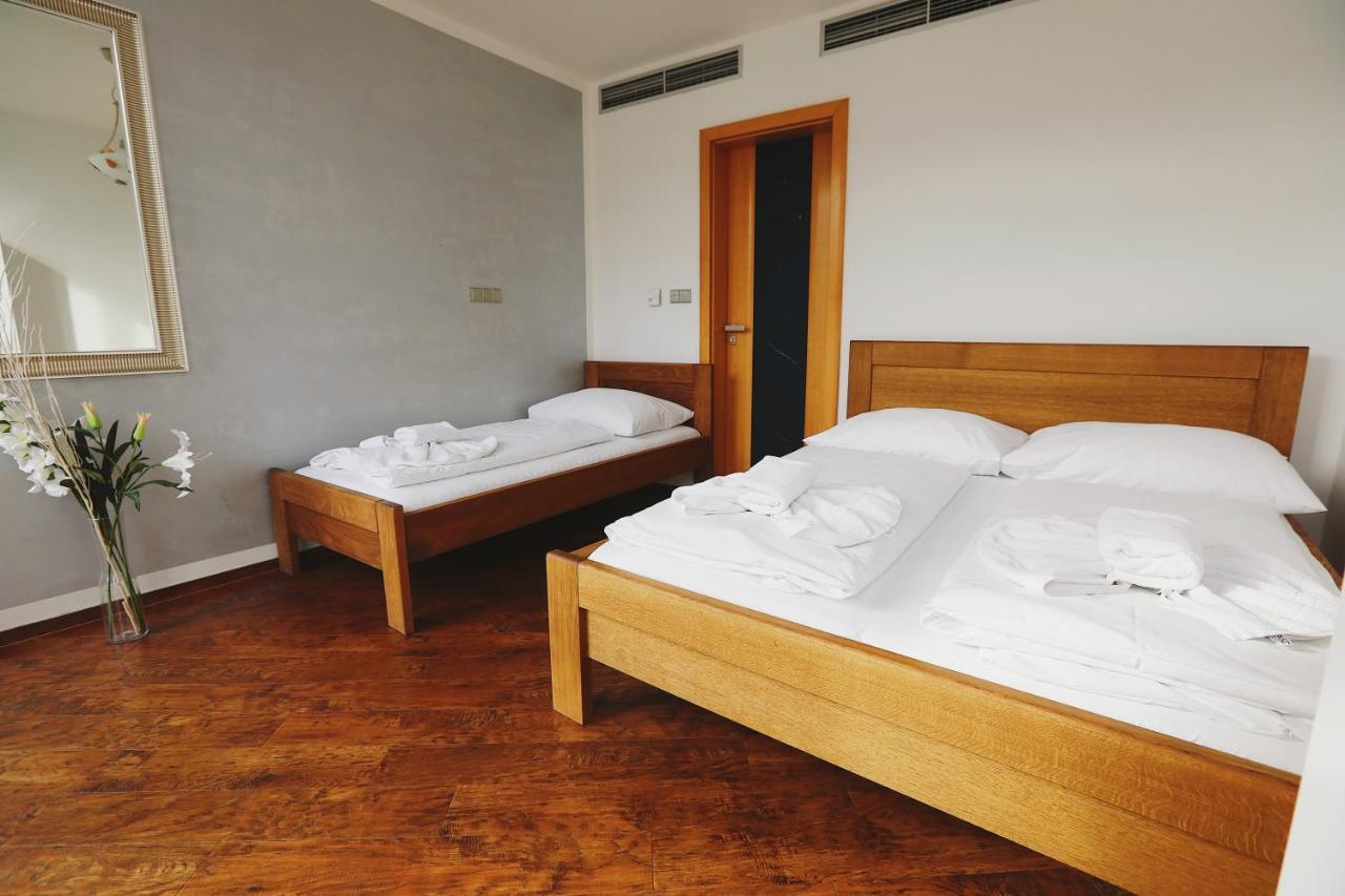Apartment Wenceslas Square By Otsa Prague