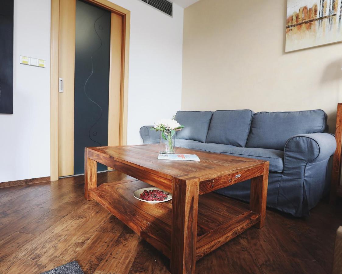 Wenceslas Square By Otsa Apartment *