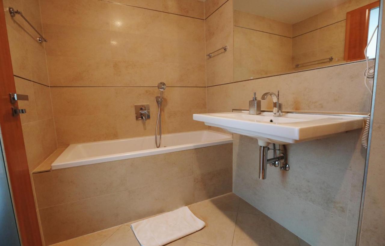 Apartment Wenceslas Square By Otsa Prague