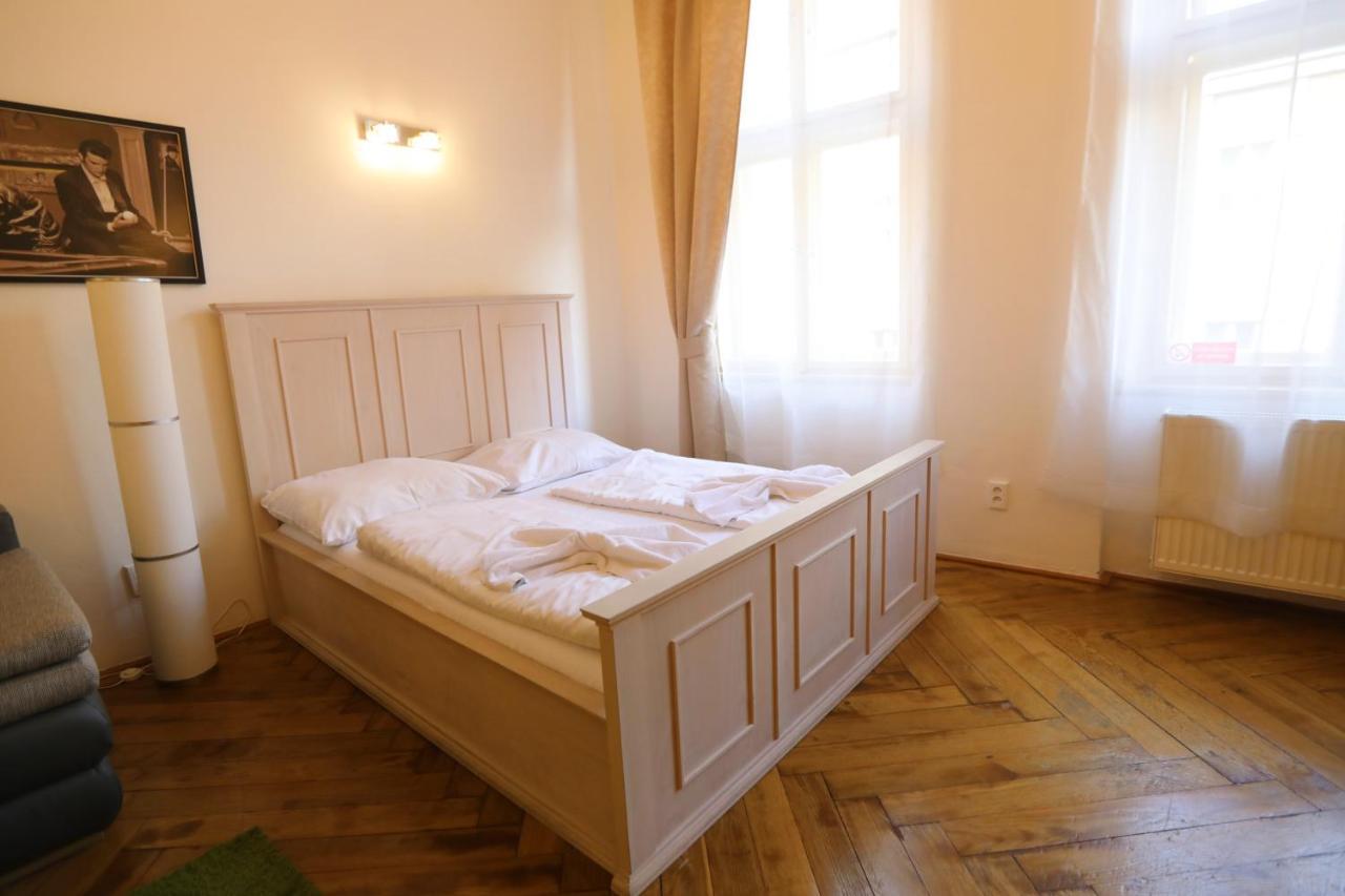 Apartment Wenceslas Square By Otsa